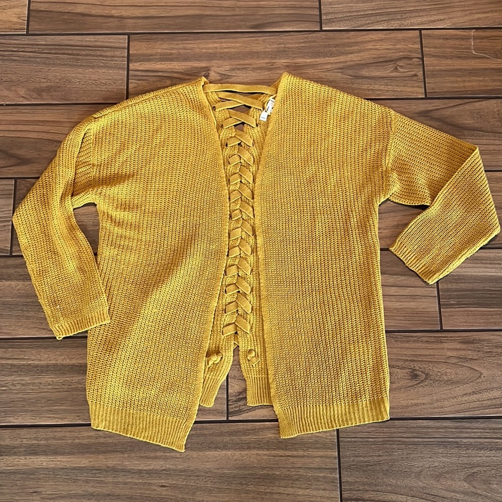 Mine Womens braided back cardigan